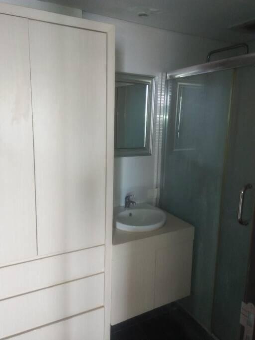 Mg Suite 1Bedroom Apartment By Just Inn Management Semarang Exterior foto