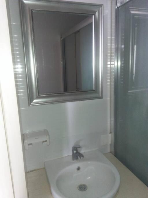 Mg Suite 1Bedroom Apartment By Just Inn Management Semarang Exterior foto